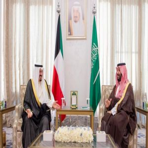سمو ولي العهد يستقبل سمو رئيس مجلس الوزراء بدولة الكويت ويستعرضان العلاقات التاريخية وأوجه التعاون الثنائي