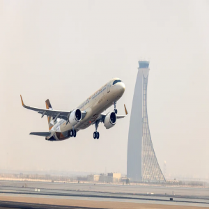 الاتحاد للطيران تُرسي معايير الفخامة من جديد مع أول رحلة لطائرة A321LR إلى بوكيت