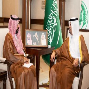 نائب أمير منطقة مكة المكرمة يستقبل المدير العام لهيئة الرقابة ومكافحة الفساد