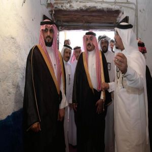 وكيل إمارة الباحة يطّلع على فعاليات سوق رغدان التاريخي
