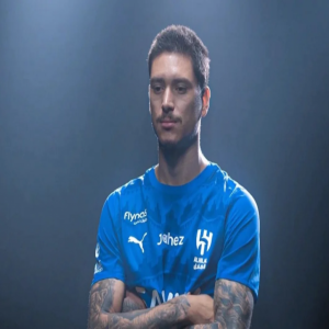 الهلال يتعاقد رسميًا مع داروين نونيز