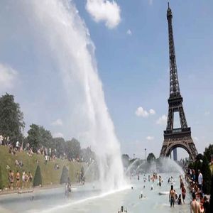 فرنسا تعلن حالة التأهب القصوى في 12 مقاطعة بسبب موجة حر غير مسبوقة