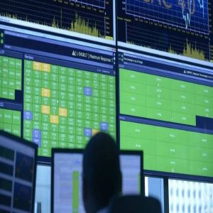 الأسهم الأوروبية تبلغ أعلى مستوى في أسبوعين وسط تقييم أرباح وبيانات اقتصادية