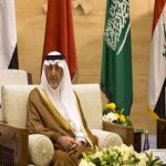 خالد الفيصل يعزي القيادة والشعب في فقيد الأمتين العربية والإسلامية