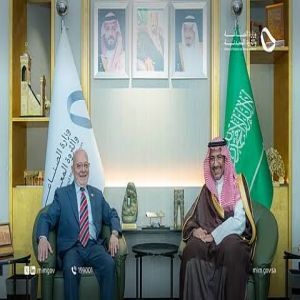 وزير الصناعة يبحث تنمية الاستثمارات المشتركة مع نظيره السوري