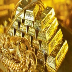 الذهب دون تغير يذكر ترقباً لمؤشرات حول مسار الفائدة الأمريكية