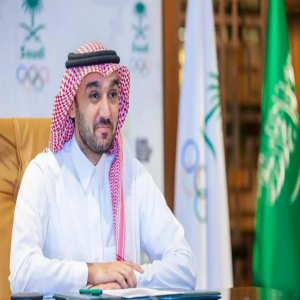 وزير الرياضة يهنئ الأهلي بطل السوبر السعودي