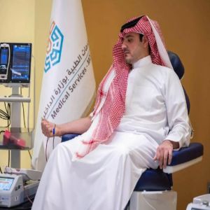 وزير الداخلية يرفع الشكر للقيادة بمناسبة إطلاق الحملة السنوية للتبرع بالدم ويبادر بالتبرع