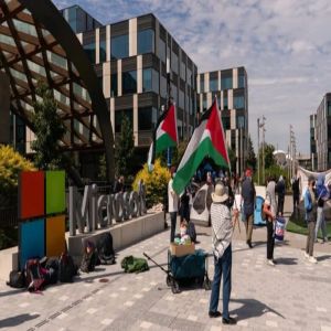 طوارئ في مايكروسوفت.. احتجاج داخل مقر الشركة يدفعها إلى إغلاق أحد مبانيها