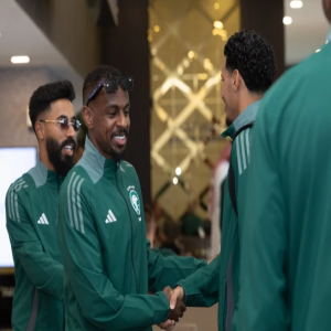 بعثة الأخضر تغادر إلى التشيك.. واستبعاد يحيى