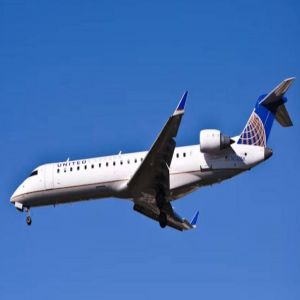 هبوط «انتحاري» لطائرة أمريكية يتسبب في نزيف للركاب