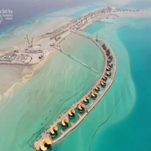 البحر الأحمر يتحول في صيف السعودية 2025 لمركز عالمي للمغامرات السياحية