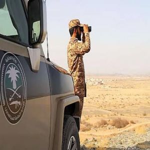 القبض على مقيم لنقله مخالفين لنظام أمن الحدود بمنطقة جازان