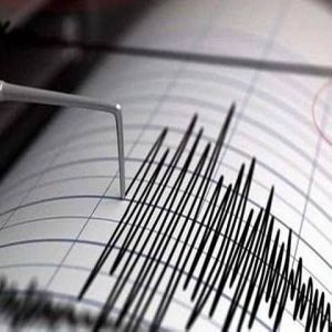 زلزال بقوة 7,4 درجات يضرب قبالة سواحل الشرق الأقصى الروسي وتحذير من أمواج تسونامي