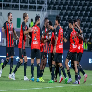 الرياض يحقق فوزه الأول في روشن على حساب النجمة