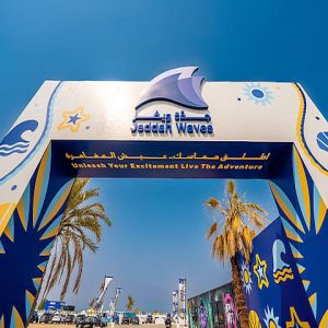 "جدة ويفز".. تجربة بحرية استثنائية لزوار موسم جدة 2025 على ساحل البحر الأحمر