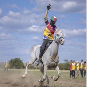 راشد المهيري يهدي الإمارات لقب مونديال رومانيا للقدرة.. فرسان الدولة أبطالاً للشباب والناشئين للمرة الخامسة على التوالي
