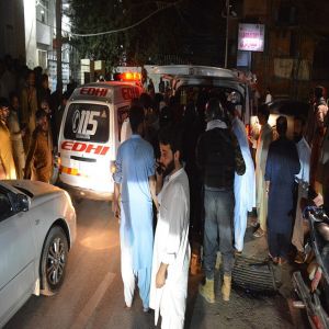 مقتل 24 شخصا على الأقل في انفجار بمجمع عسكري في شمال غرب باكستان