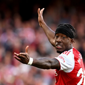 أرسنال يخسر مادويكي بسبب الإصابة