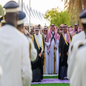 أمير منطقة القصيم يرعى بحضور نائبه مسيرة اليوم الوطني بمشاركة أكثر من 50 جهة حكومية وخاصة