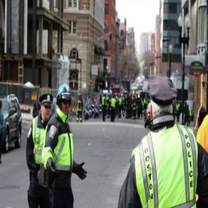 قتلى وجرحى بإطلاق نار بمركز لشرطة الهجرة في أمريكا