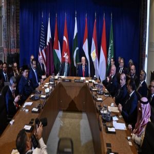 قمة قادة دول عربية وإسلامية مع ترامب تؤكد ضرورة إنهاء الحرب في غزة