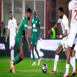 الاتفاق يقسو على ضمك بثلاثية ويستعيد نغمة الانتصارات في دوري روشن