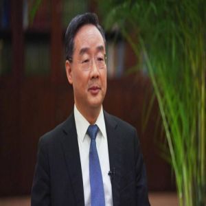 حكم بالإعدام مع وقف التنفيذ على وزير صيني سابق