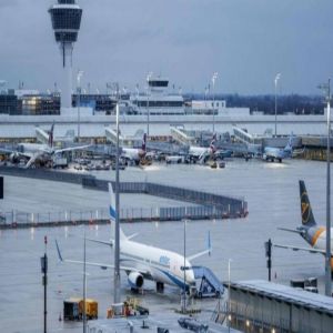 مطار ميونخ يعود للعمل تدريجياً في أعقاب رصد مُسيرات