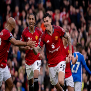 ماونت وشيشكو يقودان يونايتد للفوز على سندرلاند