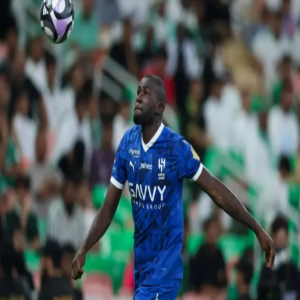 كوليبالي يحسم موقفه من التجديد للهلال