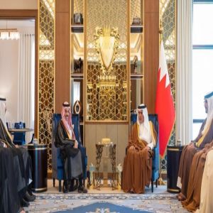 سمو ولي عهد مملكة البحرين يستقبل سمو وزير الخارجية