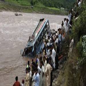 مقتل 15 شخصًا إثر انهيار أرضي شمال الهند