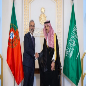 وزير الخارجية ونظيره البرتغالي يناقشان الأوضاع الإقليمية والدولية