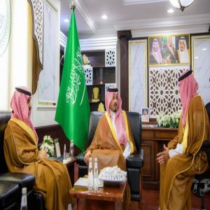 أمير منطقة المدينة المنورة يزور محافظة الحناكية