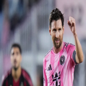 هاتريك ميسي يقوده للفوز بجائزة الحذاء الذهبي