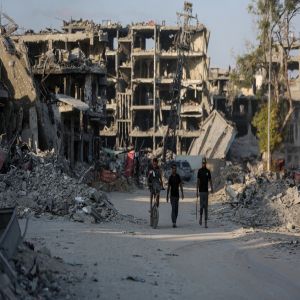 مقتل 4 فلسطينيين في غارة إسرائيلية على مقهى بدير البلح