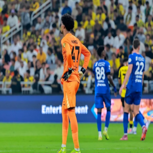 الهلال يحسم الكلاسيكو بثنائية ويواصل مطاردة صدارة روشن الهلال يحسم الكلاسيكو بثنائية ويواصل مطاردة صدارة روشن