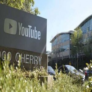 يوتيوب دفعت 8 مليارات دولار لصناعة الموسيقى خلال 12 شهراً
