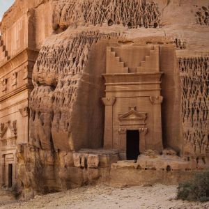 العُلا تواصل تألّقها بحصد ثلاث جوائز في جوائز السفر العالمية 2025