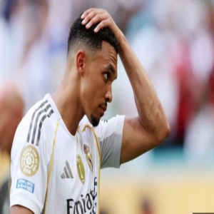 أرنولد: صيحات الاستهجان في أنفيلد لن تفسد حبي لليفربول