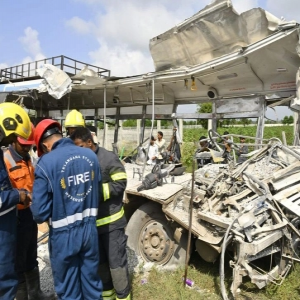 مصرع 24 شخصاً في تصادم حافلة وشاحنة في «تيلانجانا» الهندية