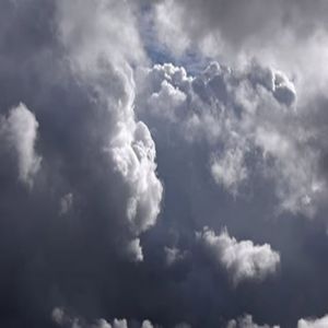 الأرصاد: أمطار خفيفة على جازان وعسير وضباب في الشرقية