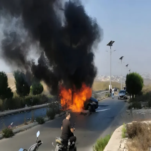 الجيش الإسرائيلي يشنّ غارات على أهداف لـ "حزب الله" جنوب لبنان