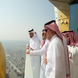 نائب أمير منطقة مكة المكرمة يقف ميدانيًا على عدد من المشاريع التنموية التطويرية بالعاصمة المقدسة