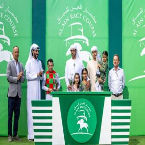 الجواد ساري يتألق في افتتاح سباقات العين موسم 2025-2026