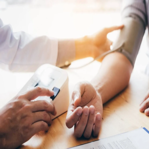 دواء جديد يتحكم بضغط الدم 24 ساعة ويقلل خطر النوبات القلبية