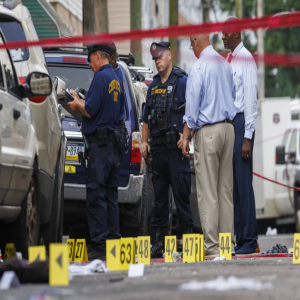 موظف يقتل 3 من زملائه ثم ينتحر في شركة بالولايات المتحدة