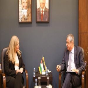 وزير الأشغال العامة والإسكان الفلسطيني يبحث مع القنصل البريطاني إعادة إعمار قطاع غزة