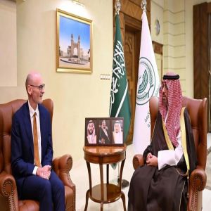 مُحافظ جدة يستقبل السفير البريطاني لدى المملكة ويناقشان الموضوعات المشتركة